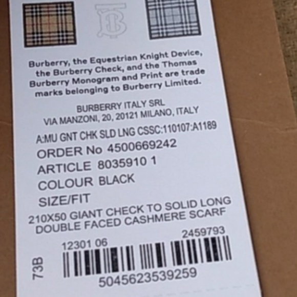 Burberry Reversible Giant Check To Solid Cashmere Scarf - Picture 15 of 15